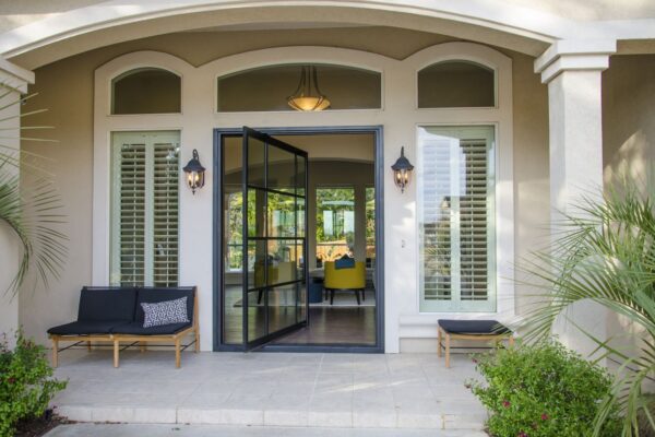 Low Profile Pivot Door Mont Blanc