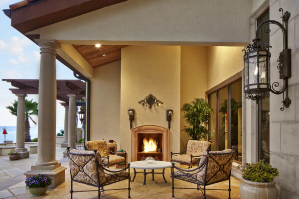 solara-custom-classic-steel-outdoor-lighting-patio-alexandria