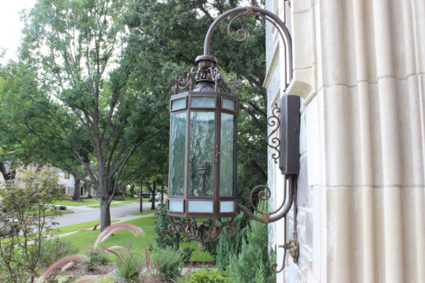 solara-custom-classic-steel-outdoor-lighting-alexandria
