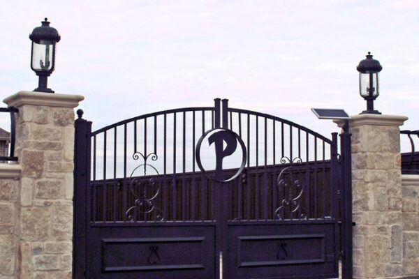 solara-custom-classic-steel-outdoor-lighting-entrance-bellagio