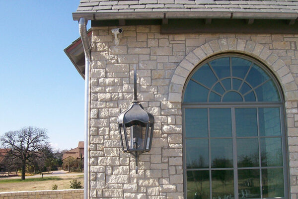 solara-custom-classic-steel-outdoor-lighting-patio-berlin