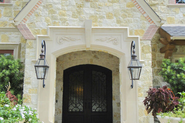 solara-custom-classic-steel-outdoor-lighting-entrance-bourbon