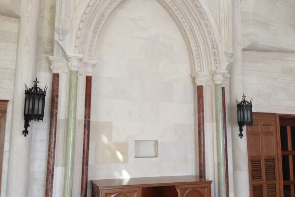 solara-custom-classic-steel-outdoor-lighting-capilla