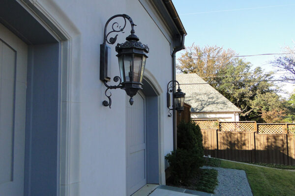 solara-custom-classic-steel-outdoor-lighting-porch-chianti