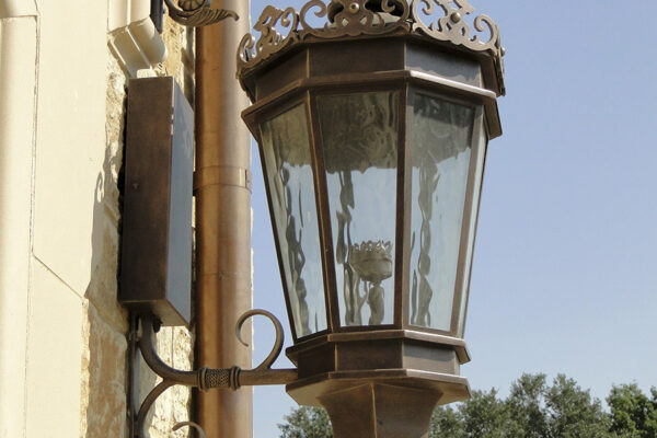 solara-custom-classic-steel-outdoor-lighting-patio-chianti