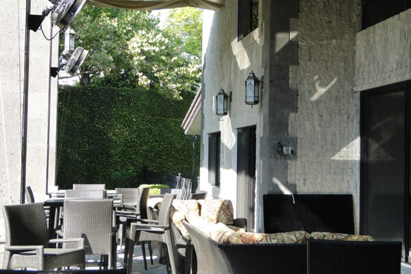 solara-custom-classic-steel-outdoor-lighting-patio-girona