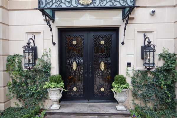 solara-custom-classic-steel-outdoor-lighting-alexandria