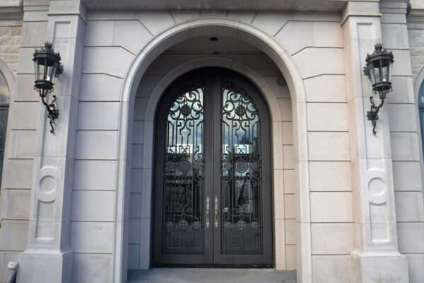 solara-custom-classic-steel-outdoor-lighting-foyer-lucerna