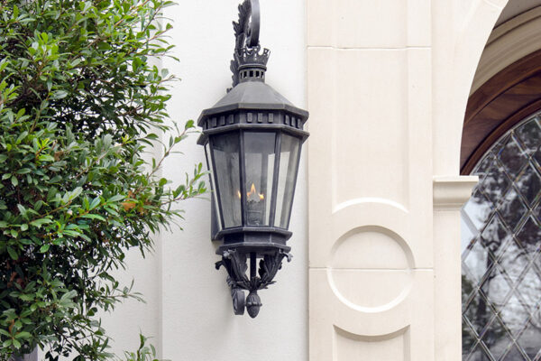 solara-custom-classic-steel-outdoor-lighting-lucerna