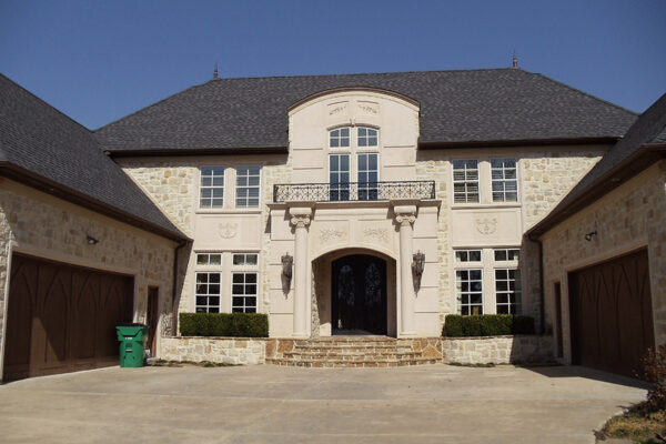 solara-custom-classic-steel-outdoor-lighting-facade-dresden