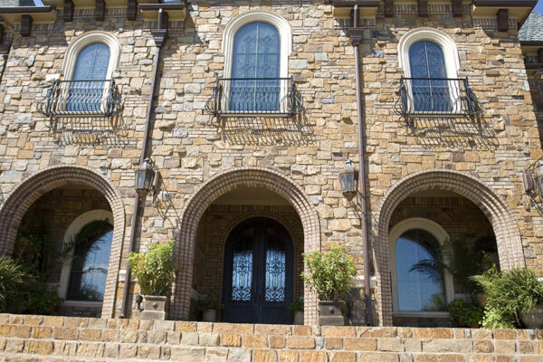 solara-custom-classic-steel-outdoor-lighting-entrance-gibraltar