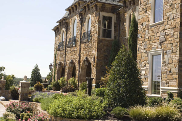 solara-custom-classic-steel-outdoor-lighting-entrance-gibraltar