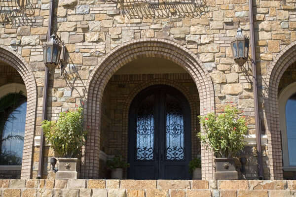 solara-custom-classic-steel-outdoor-lighting-entrance-gibraltar