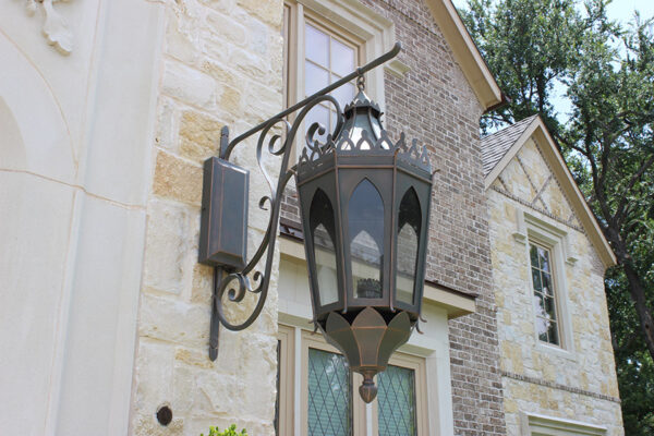 solara-custom-classic-steel-outdoor-lighting-entrance-gibraltar