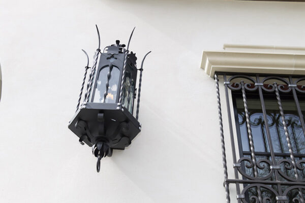 solara-custom-classic-steel-outdoor-lighting-patio-malaga