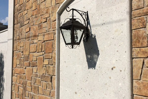 solara-custom-classic-steel-outdoor-lighting-entrance-jardin