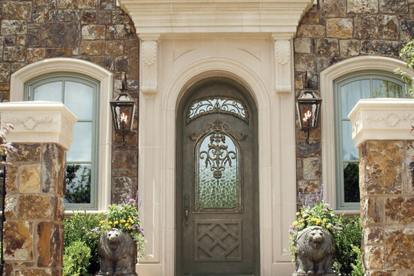 solara-custom-classic-steel-outdoor-lighting-foyer-mardi-gras