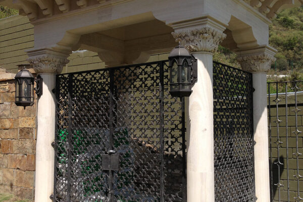 solara-custom-classic-steel-outdoor-lighting-patio-girona