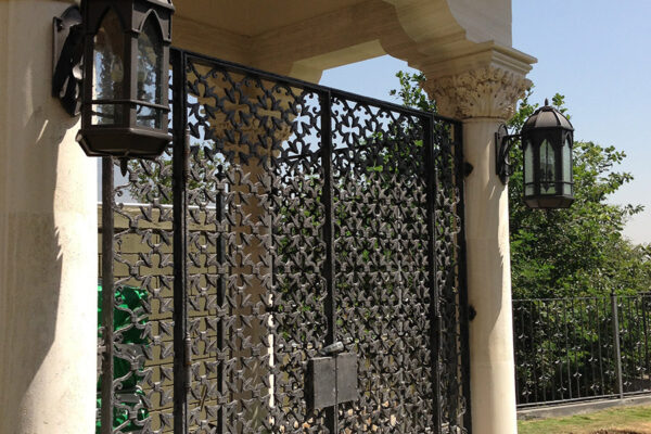 solara-custom-classic-steel-outdoor-lighting-patio-girona