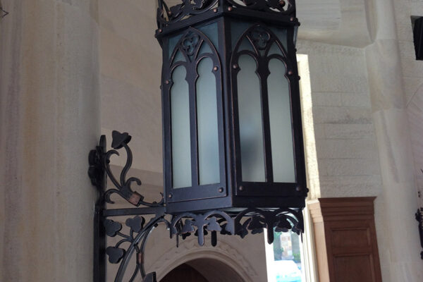 solara-custom-classic-steel-outdoor-lighting-capilla