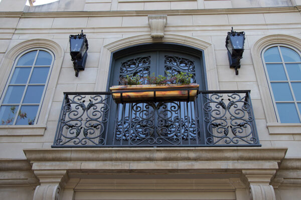 solara-custom-classic-steel-outdoor-lighting-patio-napa-cast