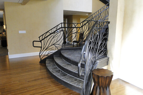 Ronald-McDonald-House-Steel-Commerical-Vine-Doors-Lighting-Railings-(12)-como-objeto-inteligente-1