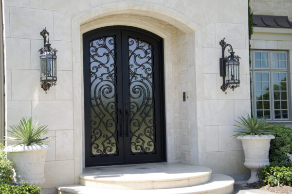 solara-custom-classic-steel-outdoor-lighting-alexandria