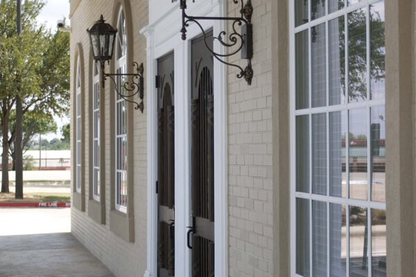 Sicilia-iron-lighting-fixture-foyer-hall-pendant-entry-kitchen-solara-ligthing-E004-011-EL-(12)