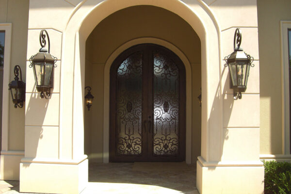 Vienna-iron-lighting-fixture-foyer-hall-pendant-entry-kitchen-wrouhgt-iron-door-solara-ligthing-D006-013-EG-(8)