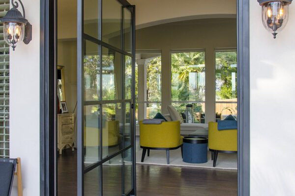 Jennifer-and-Michael-Cloud---120-Mont-Blanc-Drive--Heath,-TX--LP100--Low-Profile-Pivot-Door-(3)