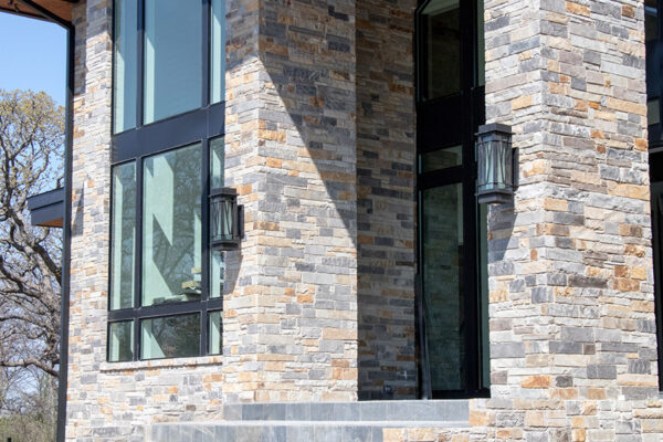 Kesington-Residence-Kesington-OLS-MOD-N-349-steel-modern-transtiional-outdoor-lighting-(28)