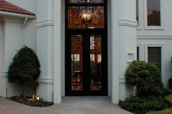 2-Pinwheel-classic-wrought-iron-doors-contemporary-steel-doors-solara-doors-lighting-CLA-S3006-(4)