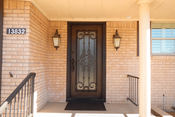 Colonne-classic-wrought-iron-doors-contemporary-steel-doors-solara-doors-lighting-CLA-S1001-(6)