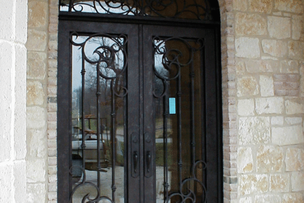 Handtrail-classic-wrought-iron-doors-contemporary-steel-doors-solara-doors-lighting-CLA-S3058-(8)