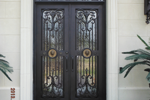 Lionshead-classic-wrought-iron-doors-contemporary-steel-doors-solara-doors-lighting-CLA-S3057-(13)
