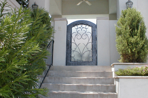 Oliver-classic-wrought-iron-doors-contemporary-steel-doors-solara-doors-lighting-CLA-S1009-(18)