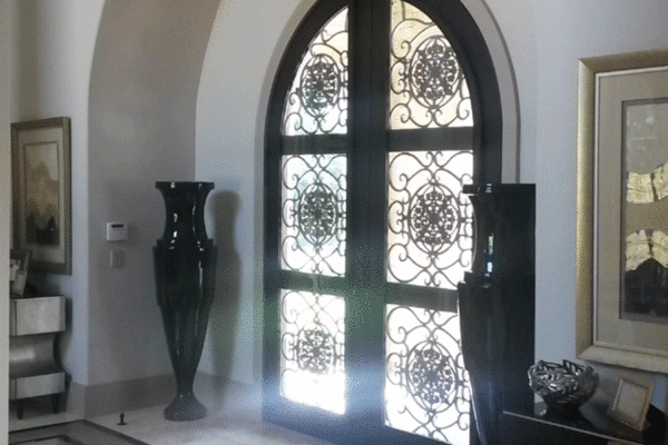 Sorrento-classic-wrought-iron-doors-contemporary-steel-doors-solara-doors-lighting-CLA-S4054-(17)
