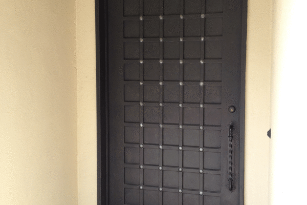 Tavern-classic-wrought-iron-doors-contemporary-steel-doors-solara-doors-lighting-CLA-S4048-(2)