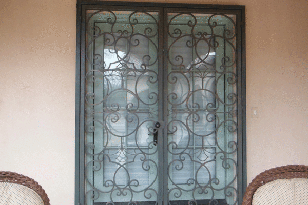 Trinidad-classic-wrought-iron-doors-contemporary-steel-doors-solara-doors-lighting-CLA-S4070-(3)