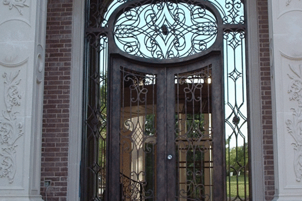 Valentino-classic-wrought-iron-doors-contemporary-steel-doors-solara-doors-lighting-CLA-S4016-(3)